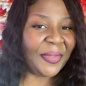 Meet your Posher, Lorrayne